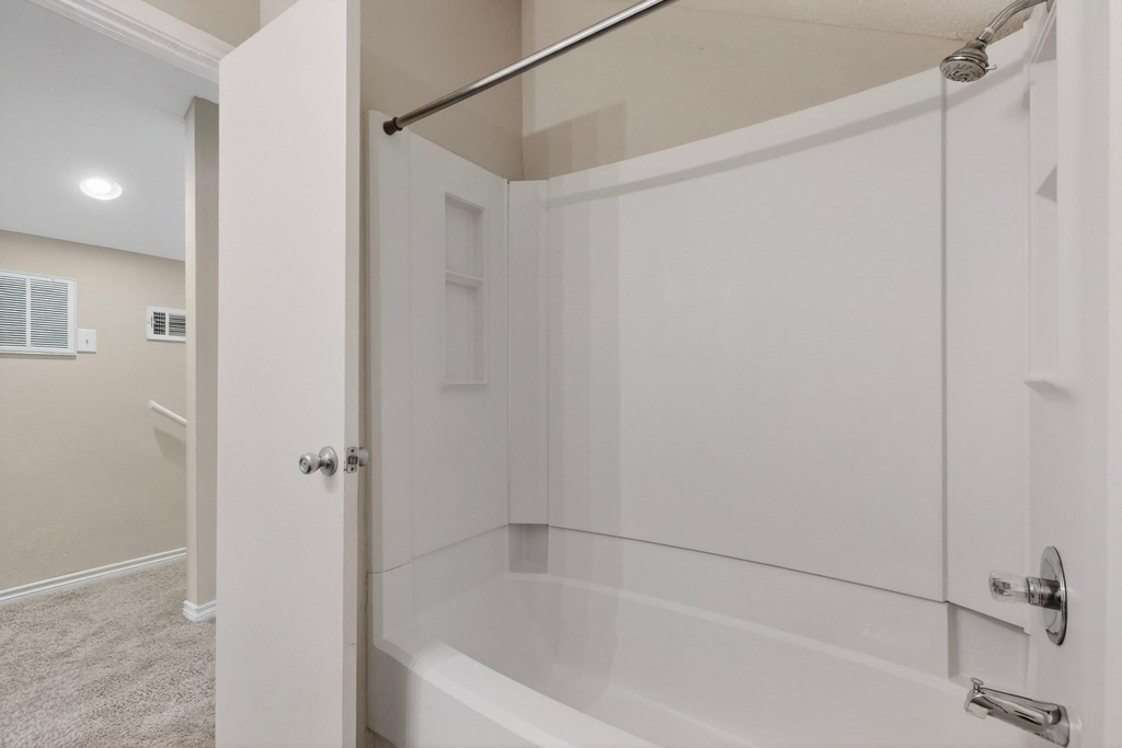 12711 Rampart St - Photo 18