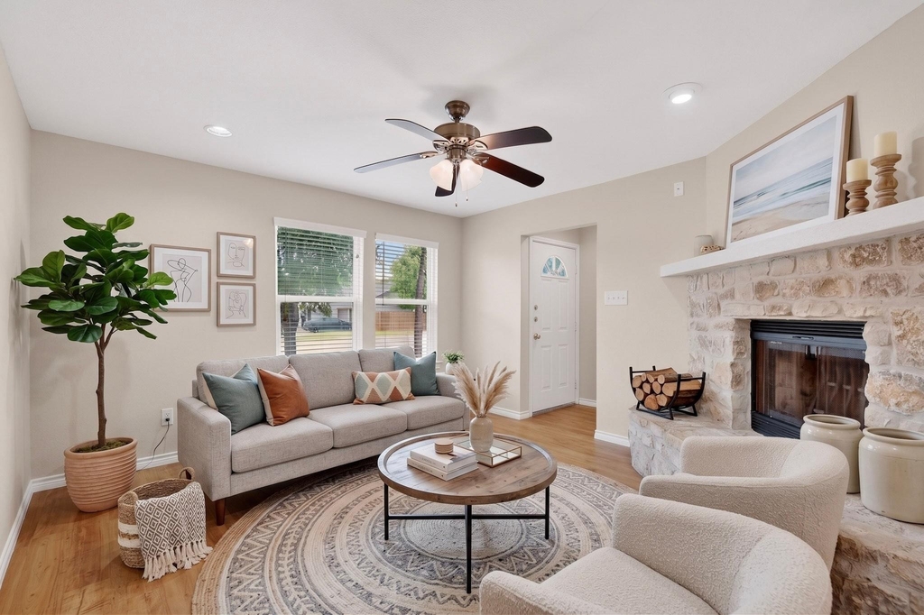 12711 Rampart St - Photo 3