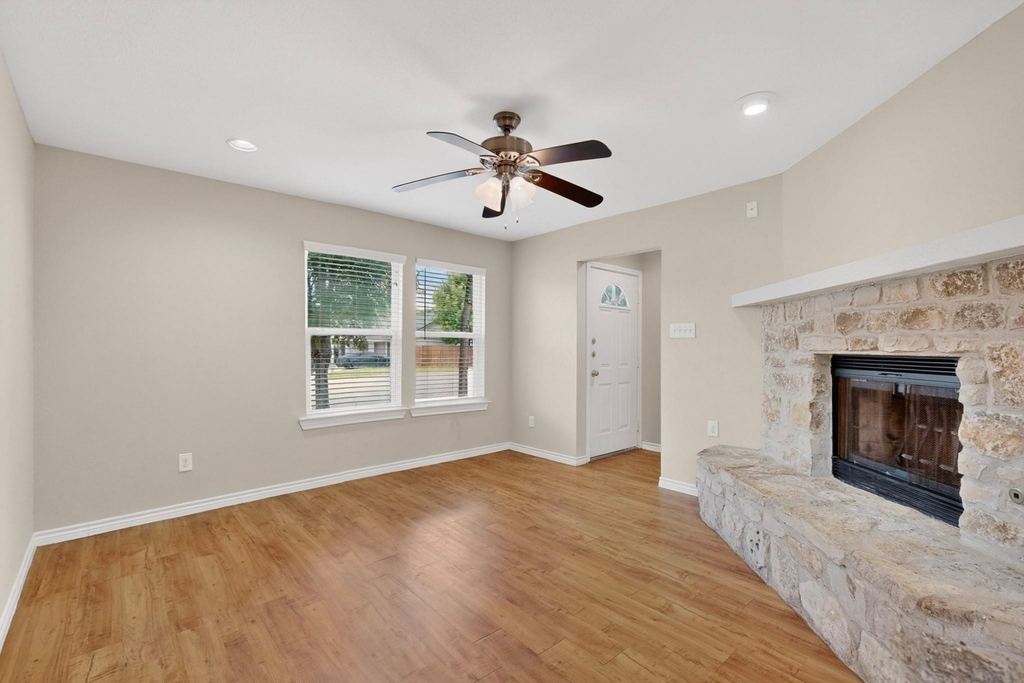 12711 Rampart St - Photo 7