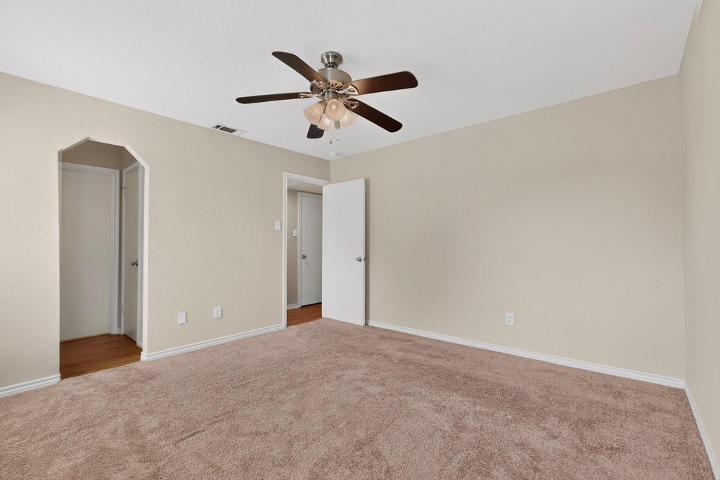 12711 Rampart St - Photo 21