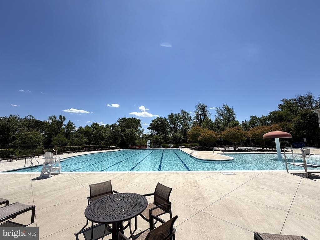 10802 Foxtrot Circle - Photo 33