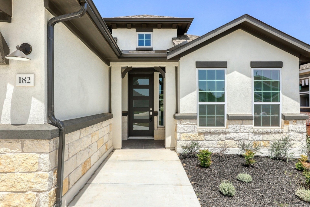 182 Yarbrough Dr - Photo 2