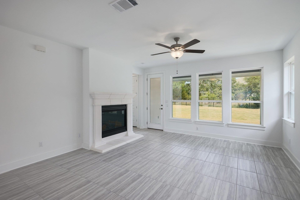 182 Yarbrough Dr - Photo 3