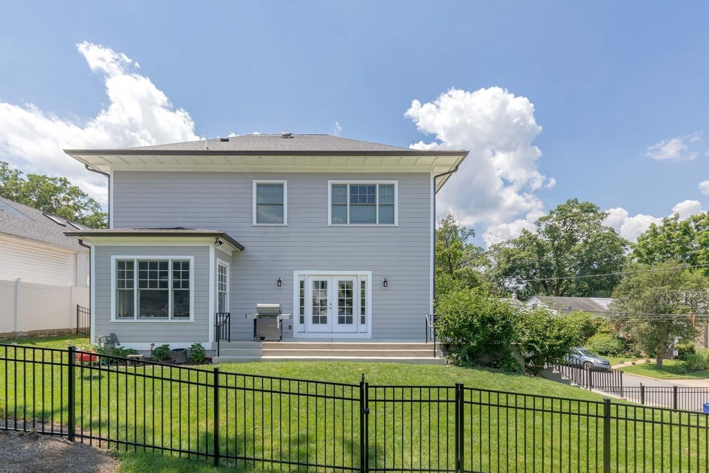 4917 Bayard Boulevard - Photo 6