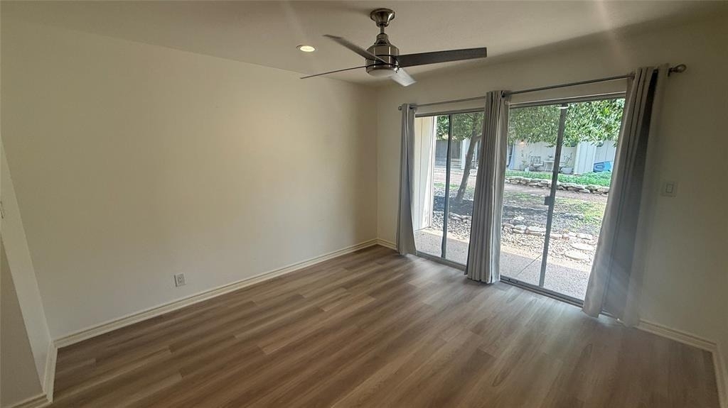 500 E Riverside Dr - Photo 8