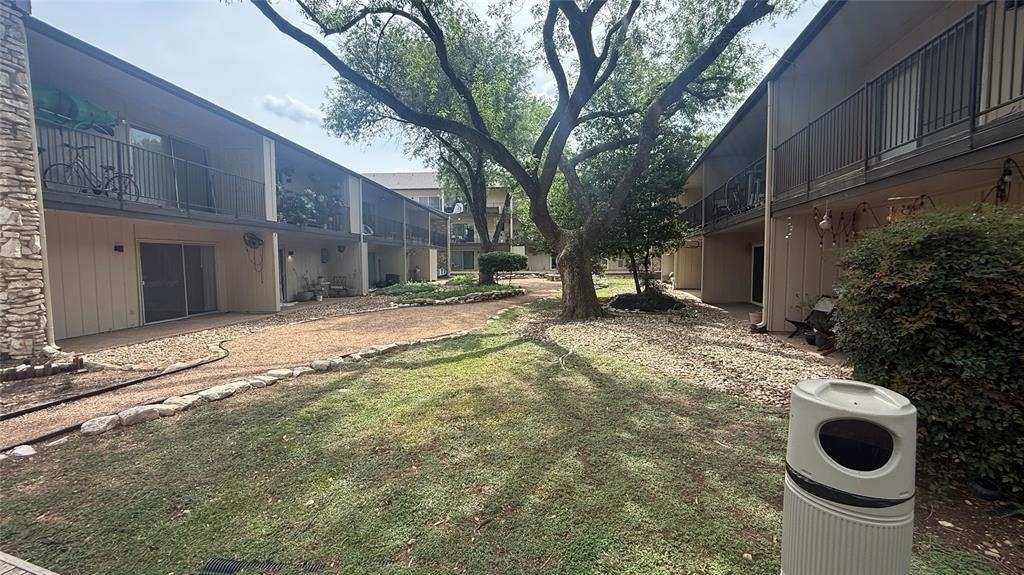 500 E Riverside Dr - Photo 18