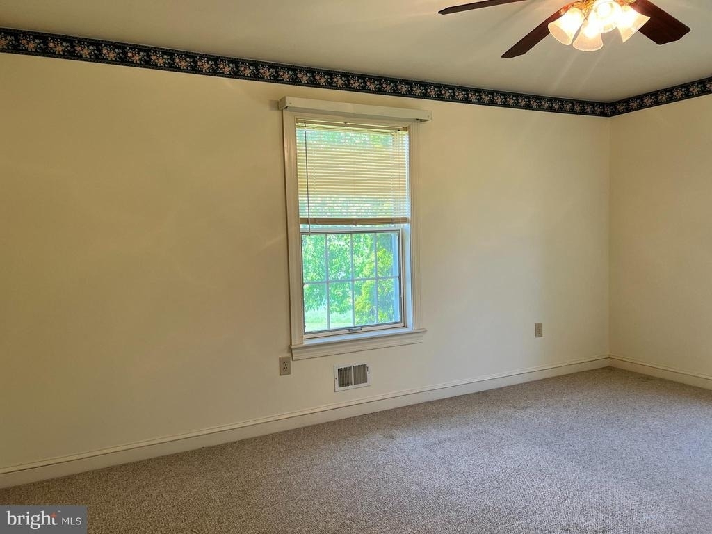 10319 Harmony Road - Photo 15