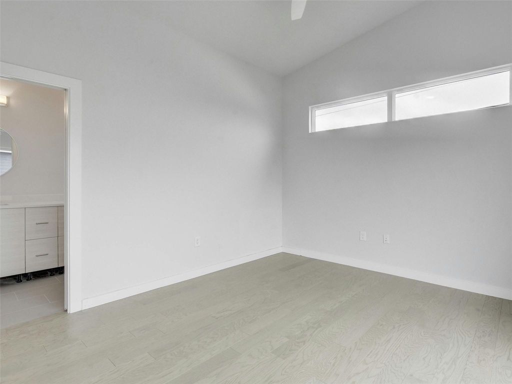 313 Blackson Ave - Photo 8