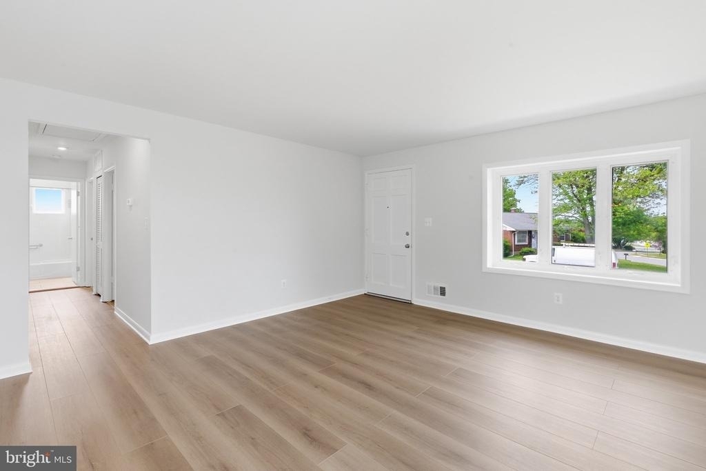 9005 Perring Park Road - Photo 2