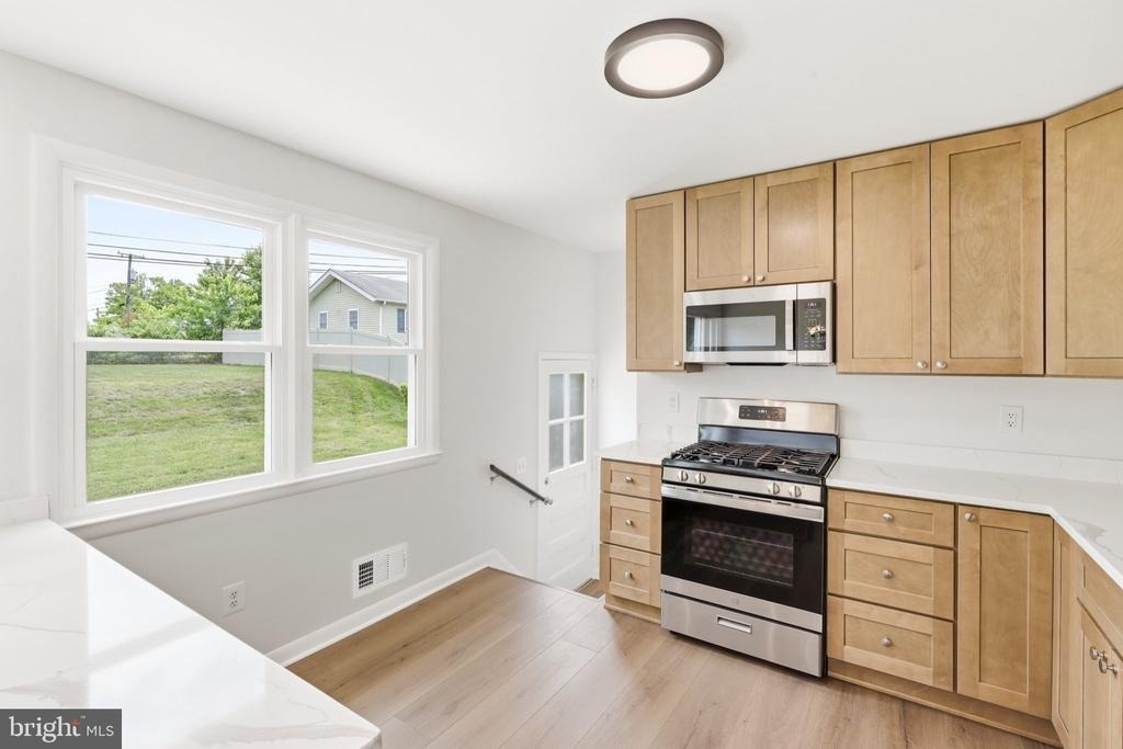 9005 Perring Park Road - Photo 6