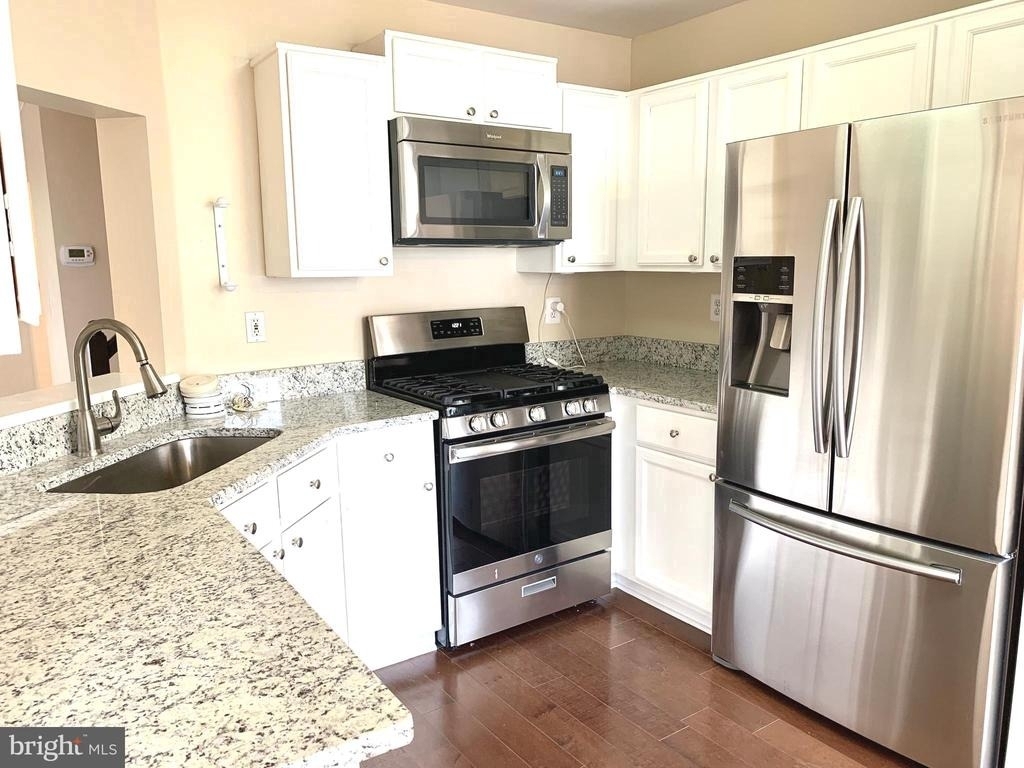 4 Putman Court - Photo 5