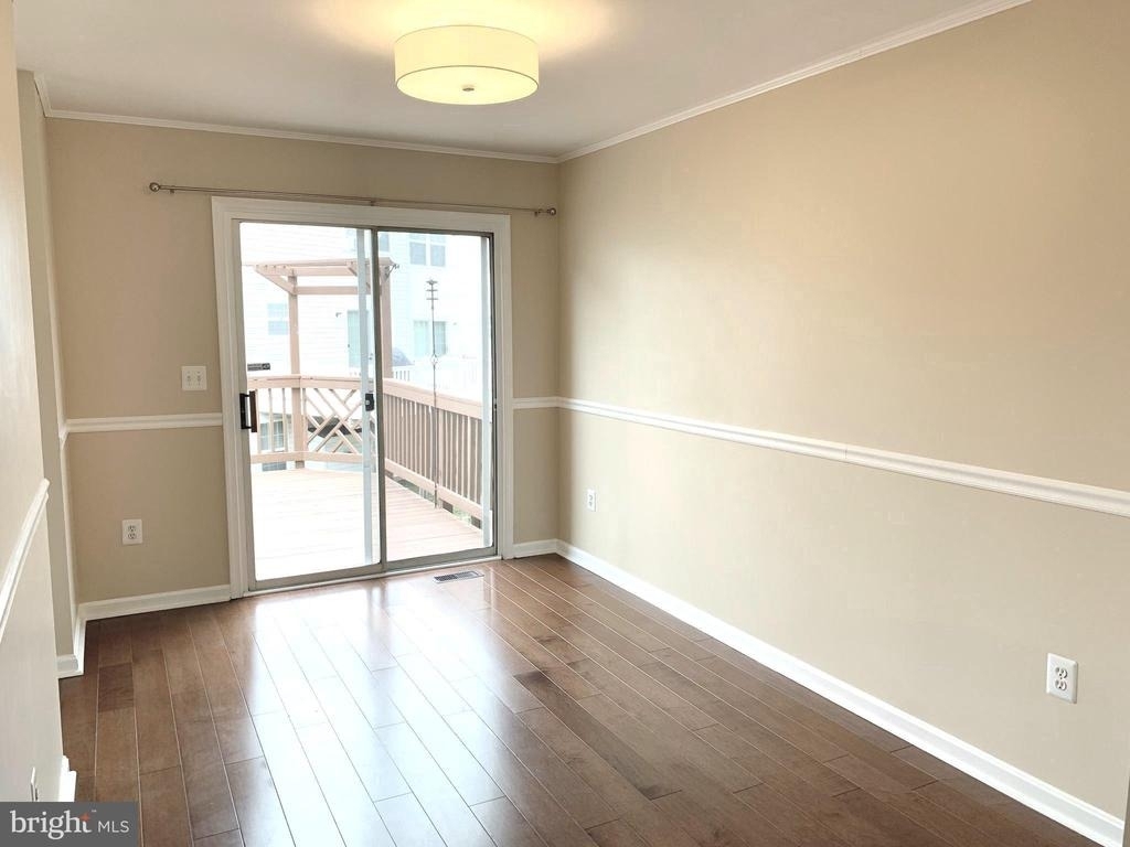 4 Putman Court - Photo 4