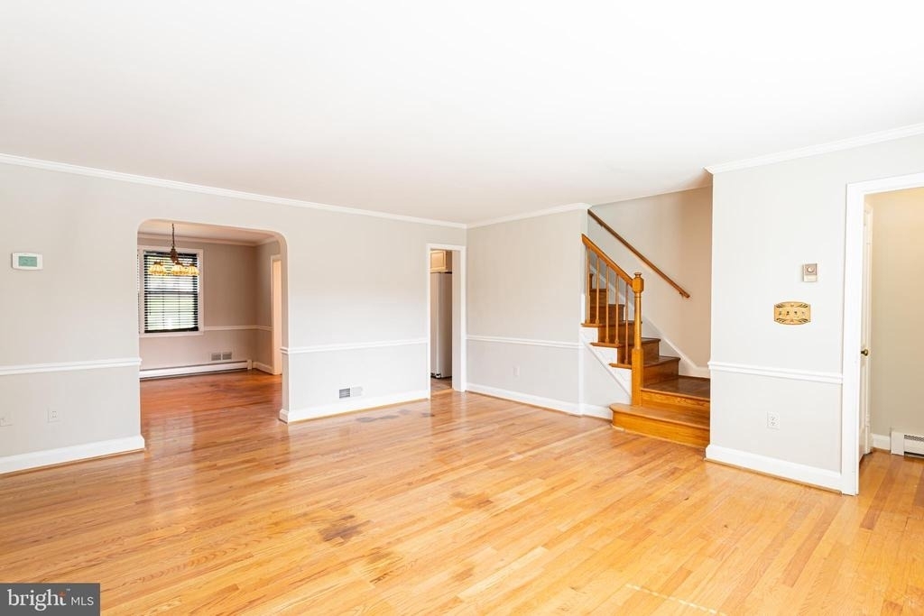 8426 Pleasant Plains - Photo 3