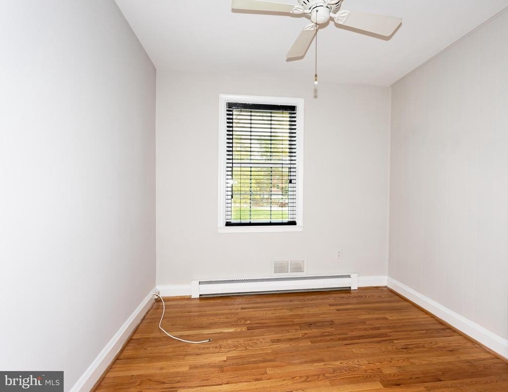 8426 Pleasant Plains - Photo 13