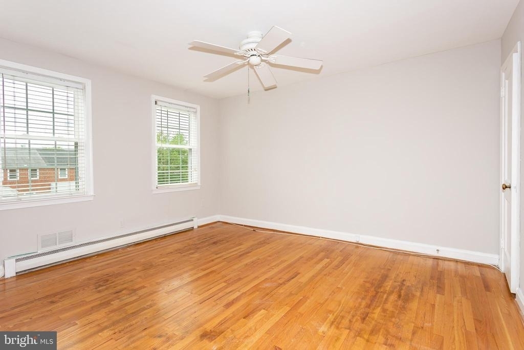 8426 Pleasant Plains - Photo 8