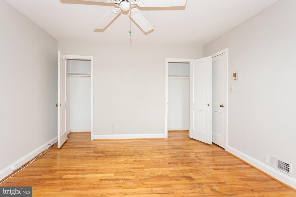 8426 Pleasant Plains - Photo 9