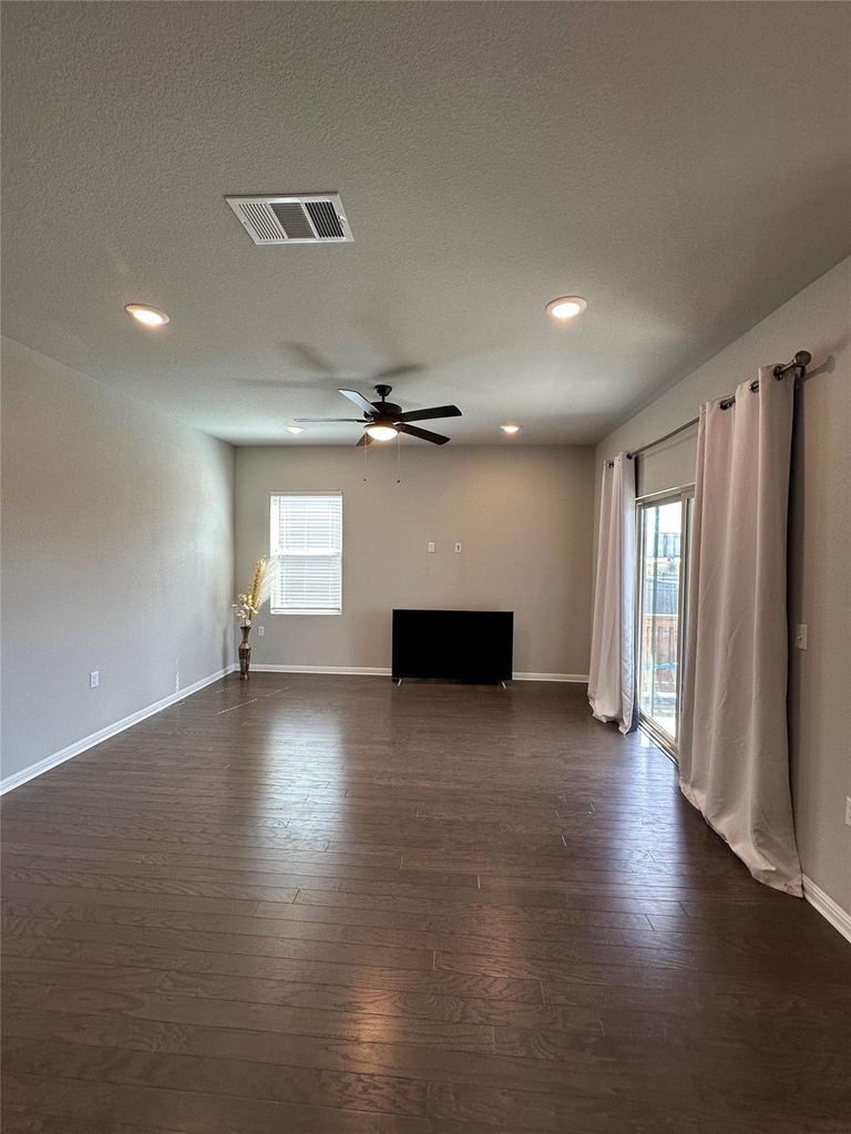 13000 Titanium St - Photo 4