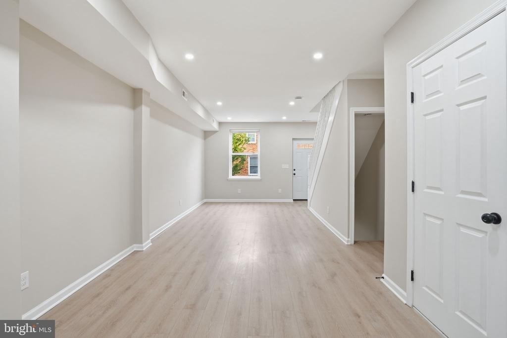 2710 Mura Street - Photo 4
