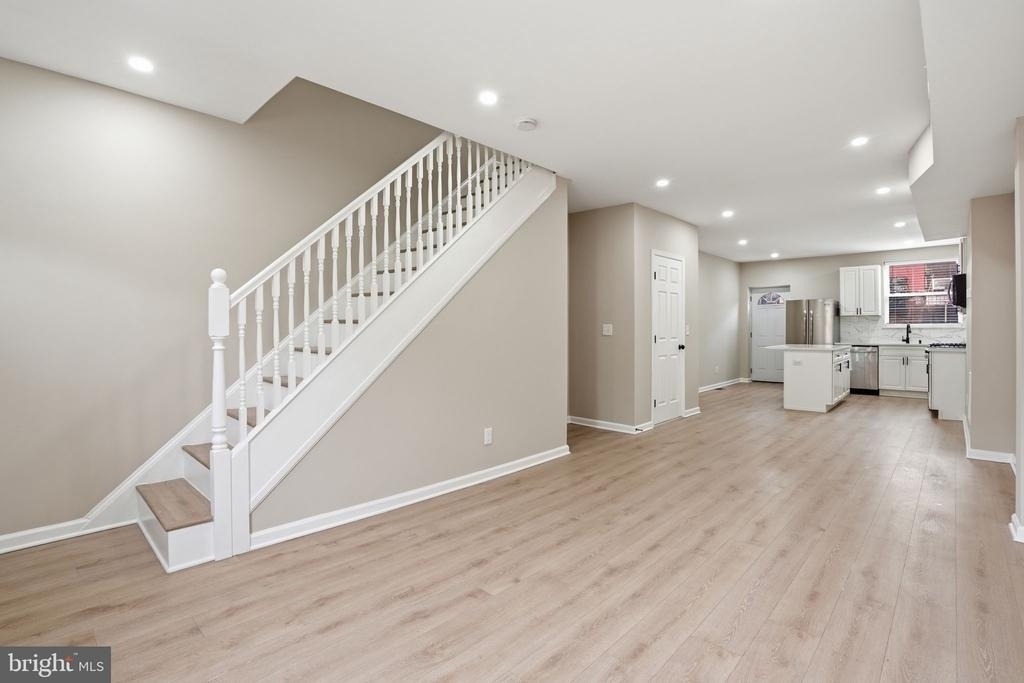 2710 Mura Street - Photo 2