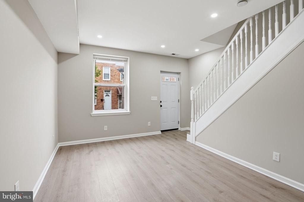 2710 Mura Street - Photo 3