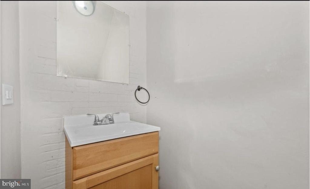 118 Independence Street - Photo 16