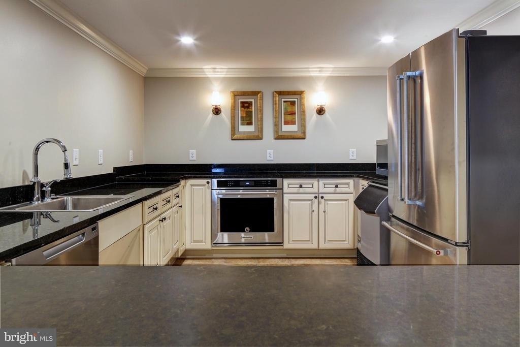 5 Park Place - Photo 30