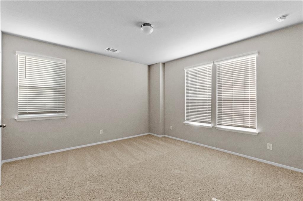 124 Fabion St - Photo 2
