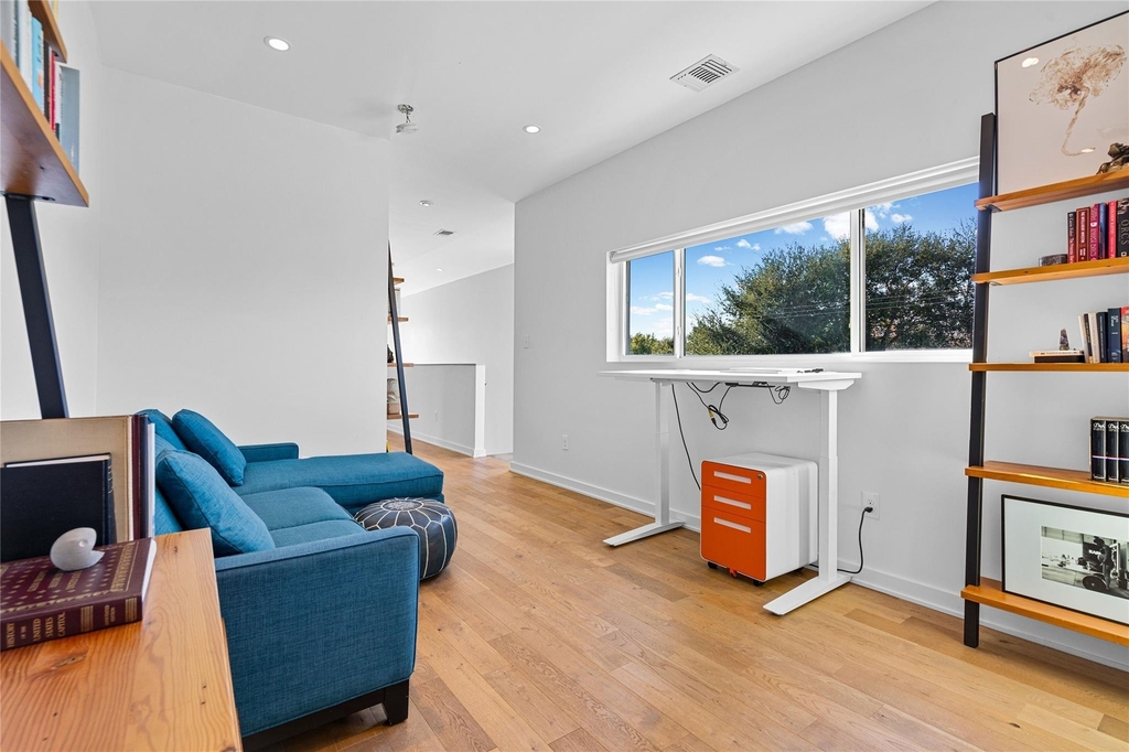 5900 Ventus St - Photo 16