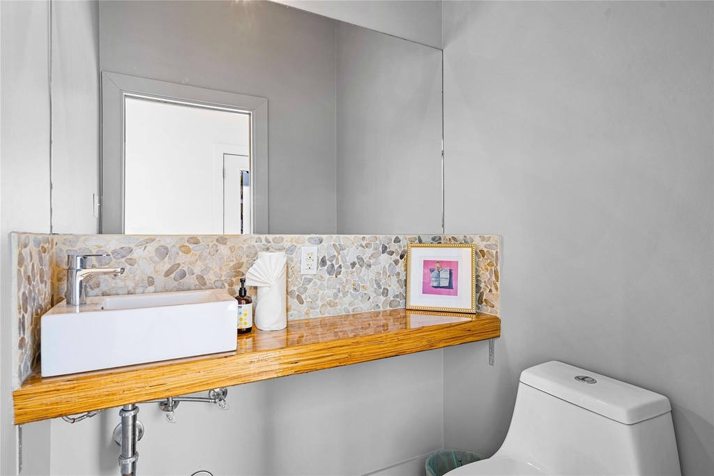 5900 Ventus St - Photo 5