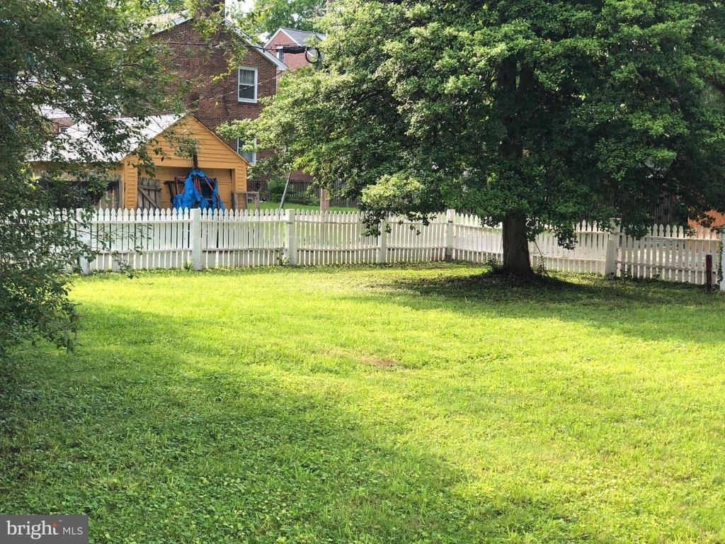 4843 Butterworth Place Nw - Photo 6