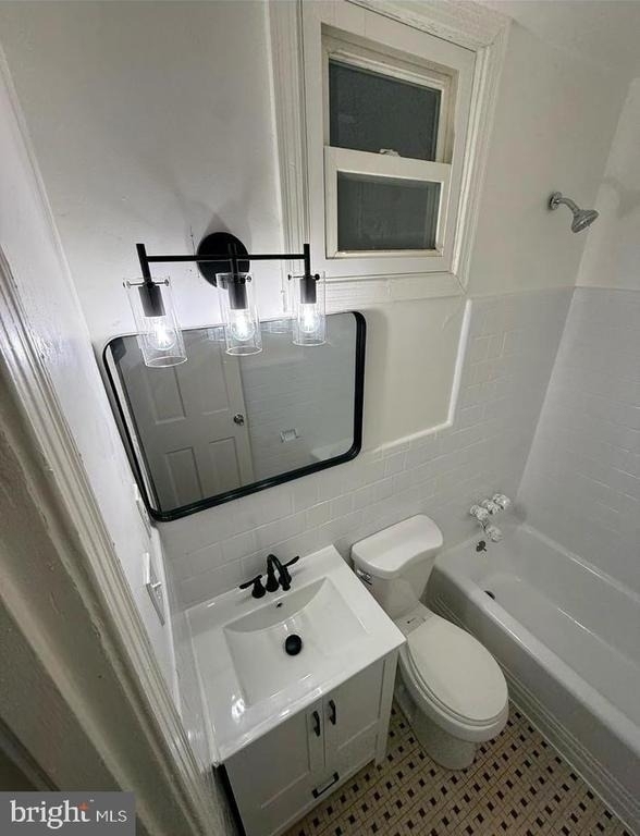 1311 Fort Stevens Drive Nw - Photo 5