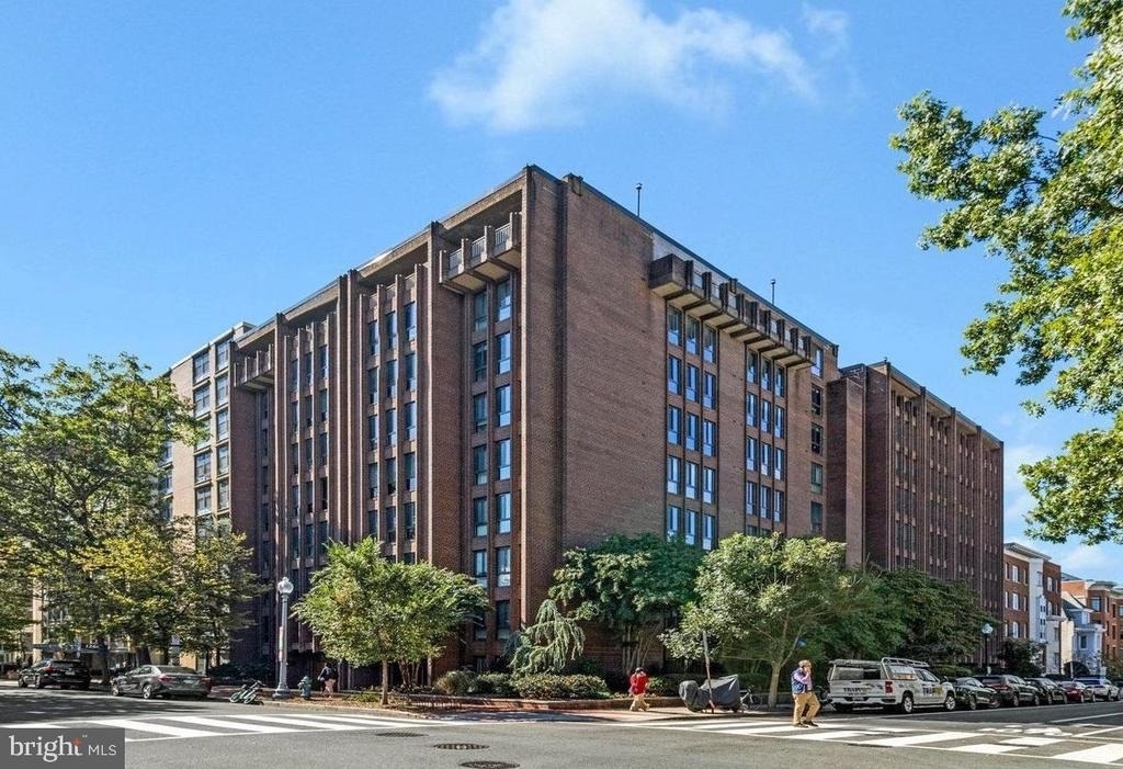 1280 21st Street Nw - Photo 0