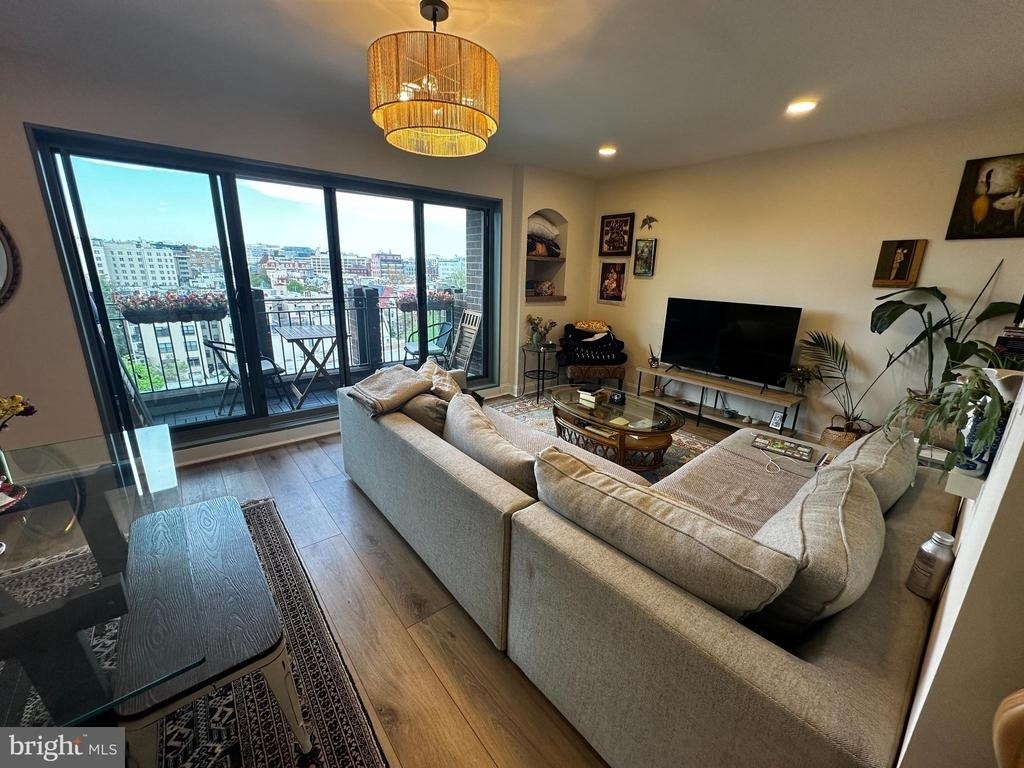 1280 21st Street Nw - Photo 4