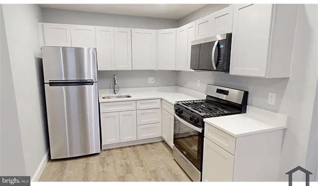 3228 Hiatt Place Nw - Photo 3