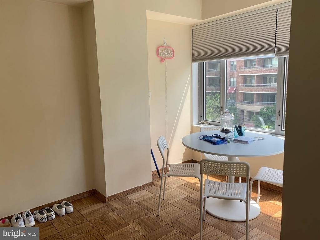 1711 Massachusetts Avenue Nw - Photo 2