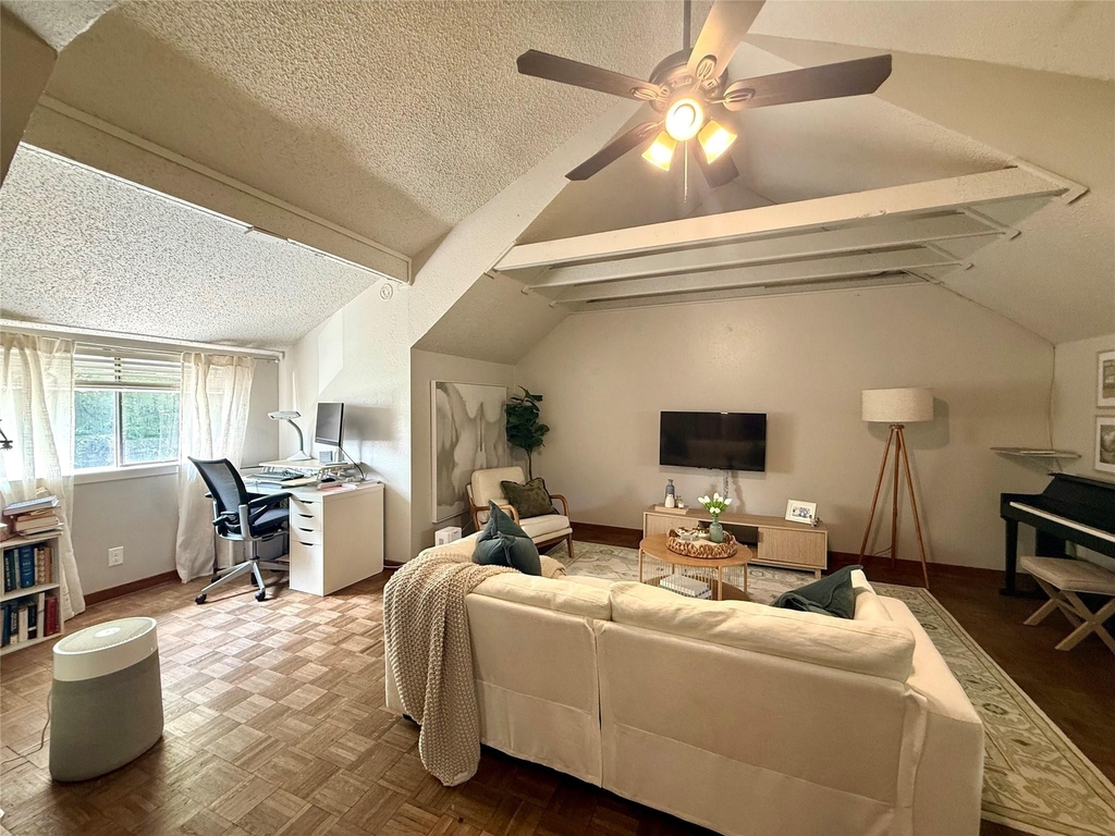 1609 W 11th St - Photo 34