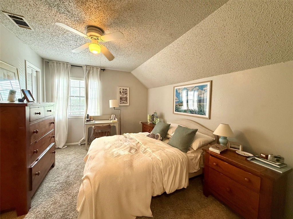 1609 W 11th St - Photo 30