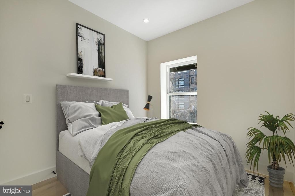 2121 3rd Street Ne - Photo 6