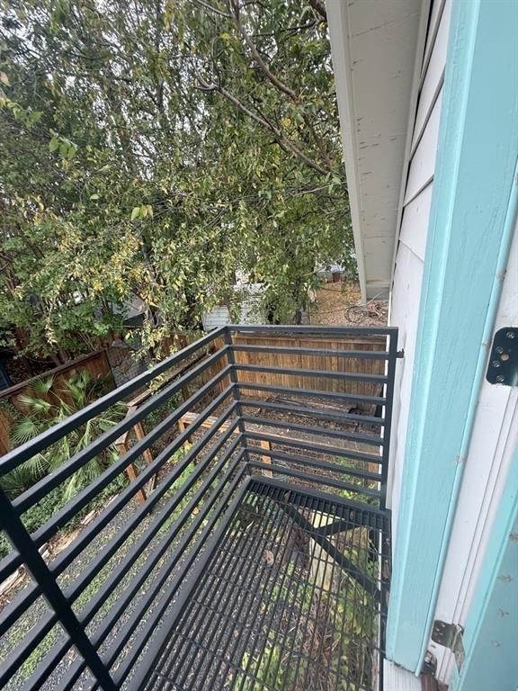 4517 Shoalwood Ave - Photo 3