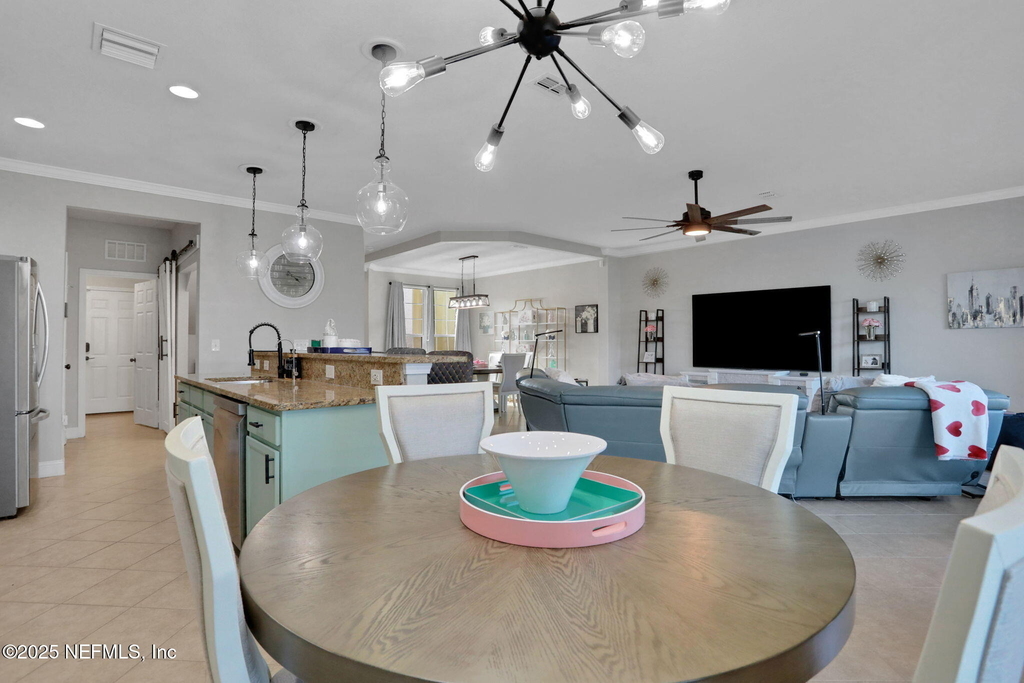 14163 Mahogany Avenue - Photo 8