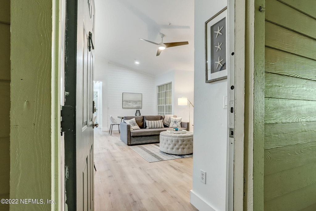 170 Veracruz Drive - Photo 2