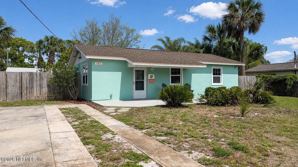 1105 10th Street N - Photo 3