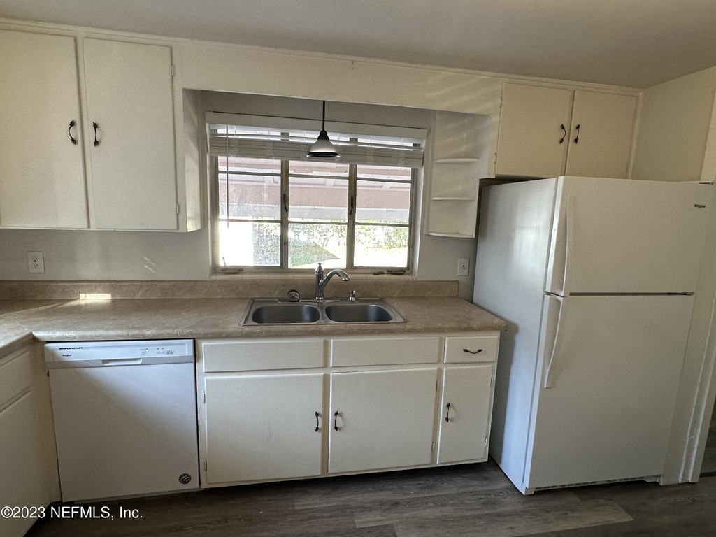 1824 Perry Place - Photo 6