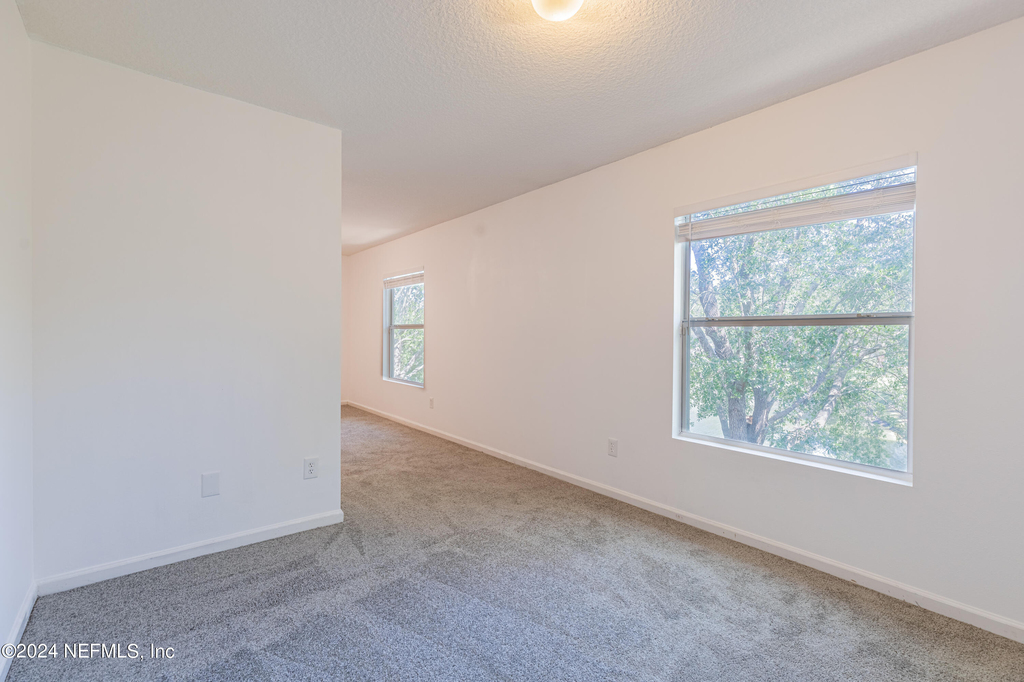 1630 Vineland Circle - Photo 29