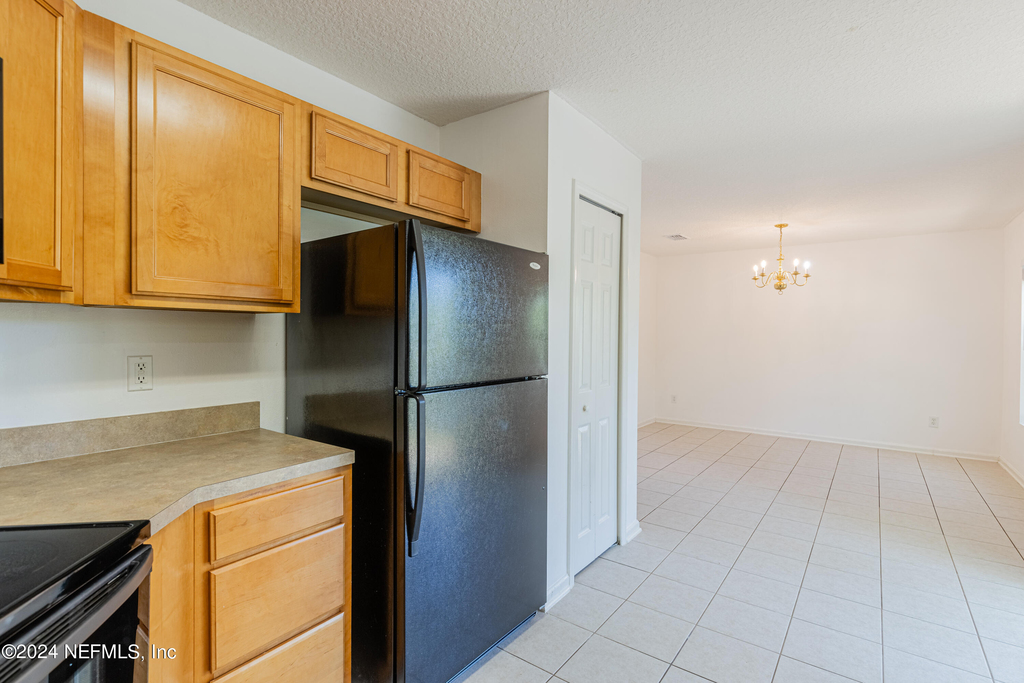 1630 Vineland Circle - Photo 17