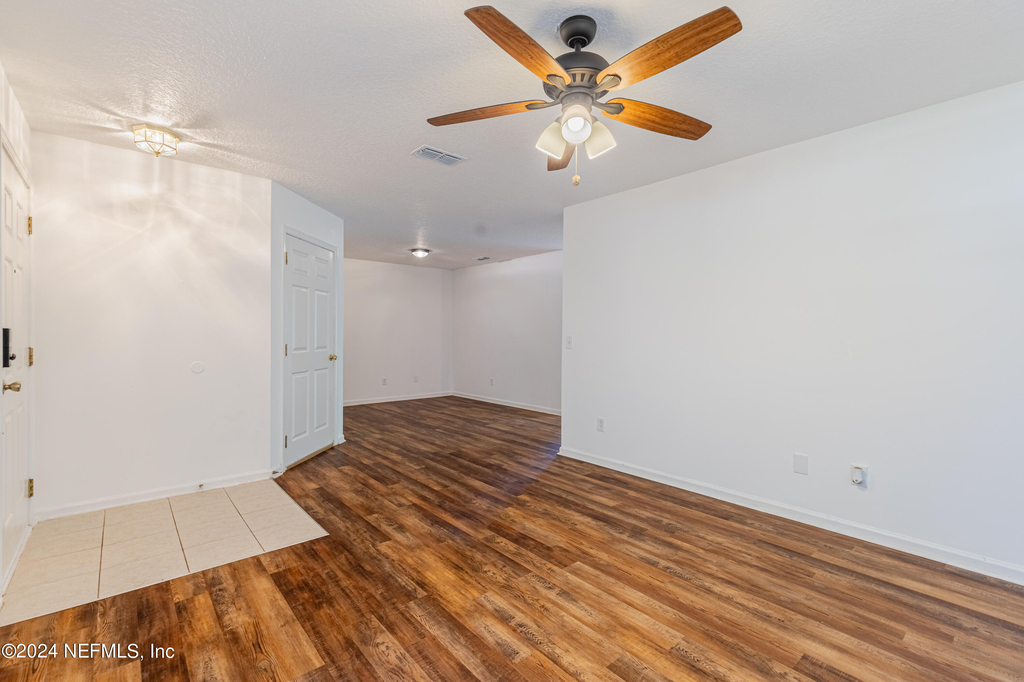 1630 Vineland Circle - Photo 6