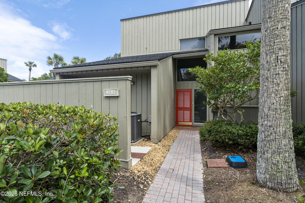 9787 Sawgrass Drive E - Photo 2
