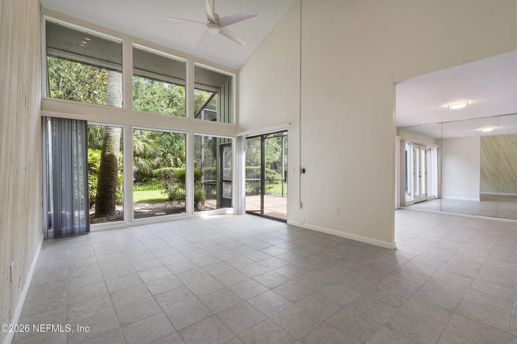 9787 Sawgrass Drive E - Photo 11