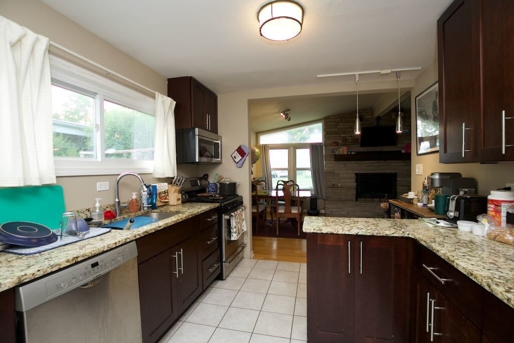 55 E Jeffrey Avenue - Photo 4