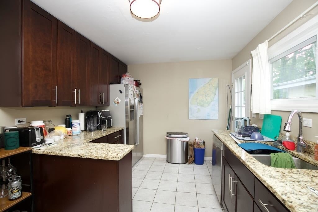 55 E Jeffrey Avenue - Photo 2